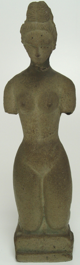 Weiblicher Torso kniend
Moissey Kogan
 vor der Restaurierung
